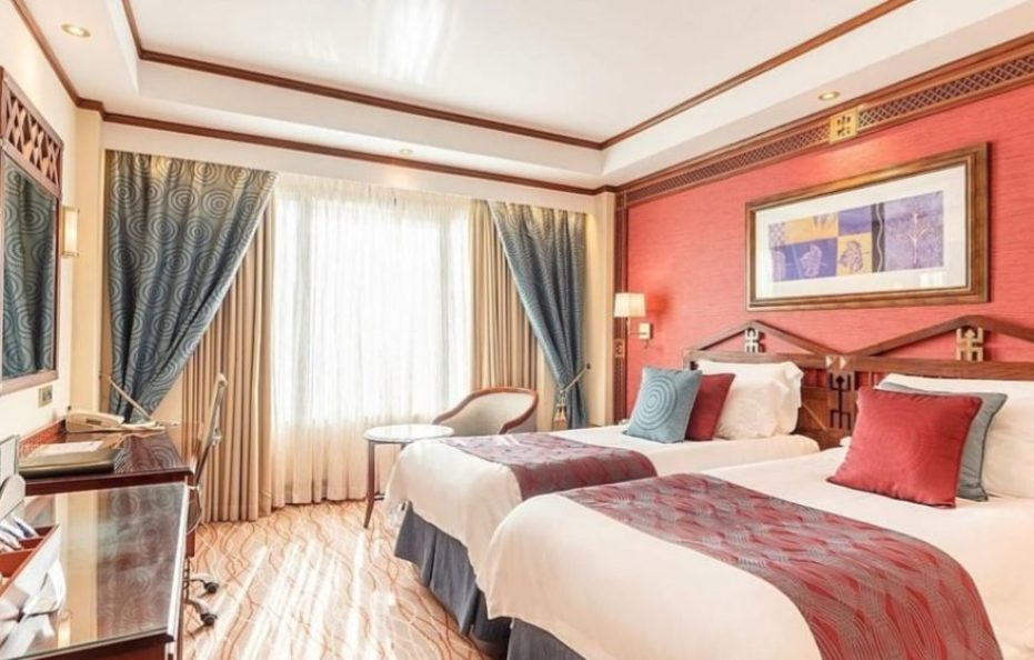 NAIROBI SERENA – Deluxe Twin Room